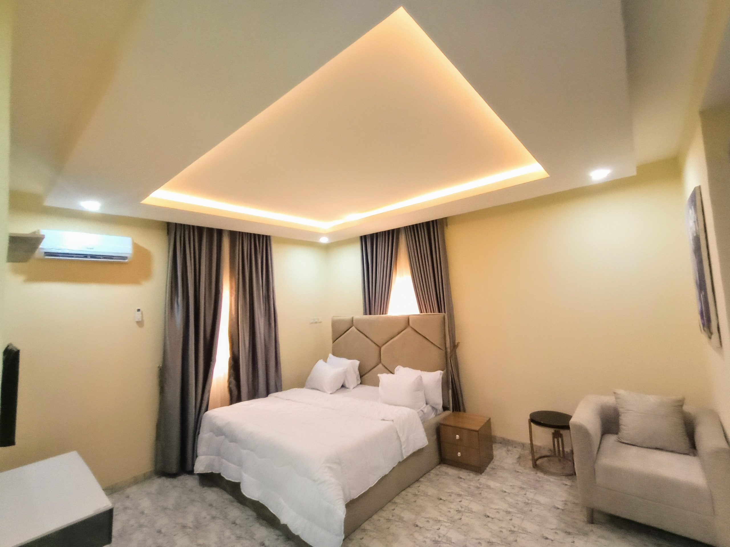 flat A4 {BLISS ROOM]